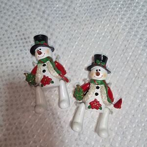 CERAMIC WORLD 2001 SET OF 2 SNOWMEN MOVING LEGS SHELF SITTER OR TREE ORNAMENT